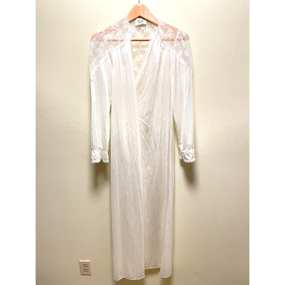 Vintage Womens Pengoir Robe Small White Satin Lace Nylon Victorian Princess 70s